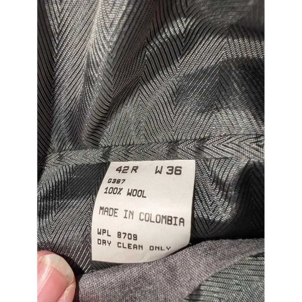 Geoffrey Beene Mens Jacket Size 42R Black Gray Pinstripe Wool Blazer